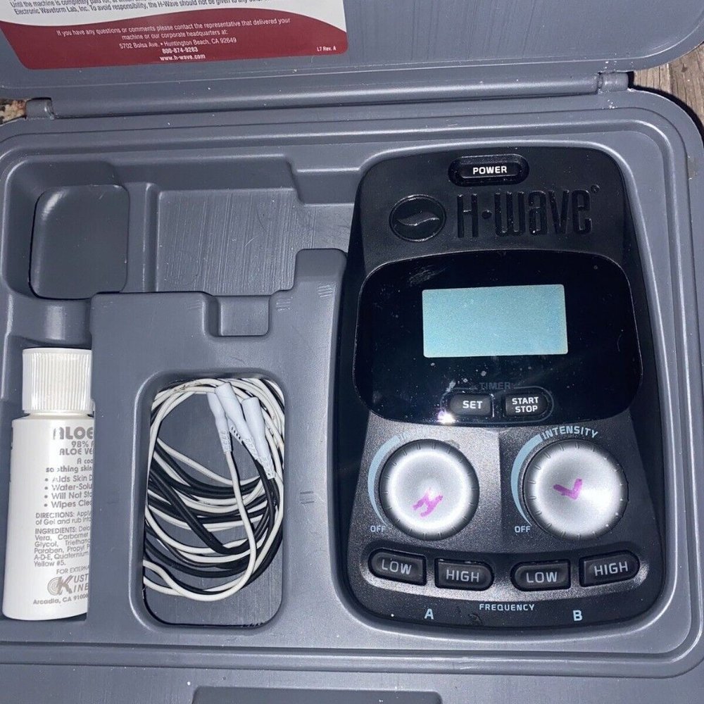 H-Wave H4 Model HW-3000 With Refill Pads, Aloe Gel, case and instructions